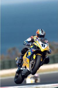 Corser unicycles the GSXR