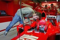 Rossi checks out the Ferrari F1 car